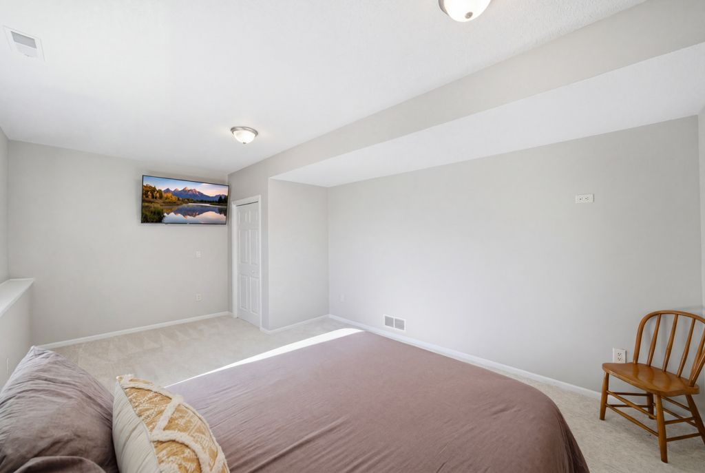 Listing Photo: 1935 SE Prairie Creek Dr, Waukee, IA 50263-28